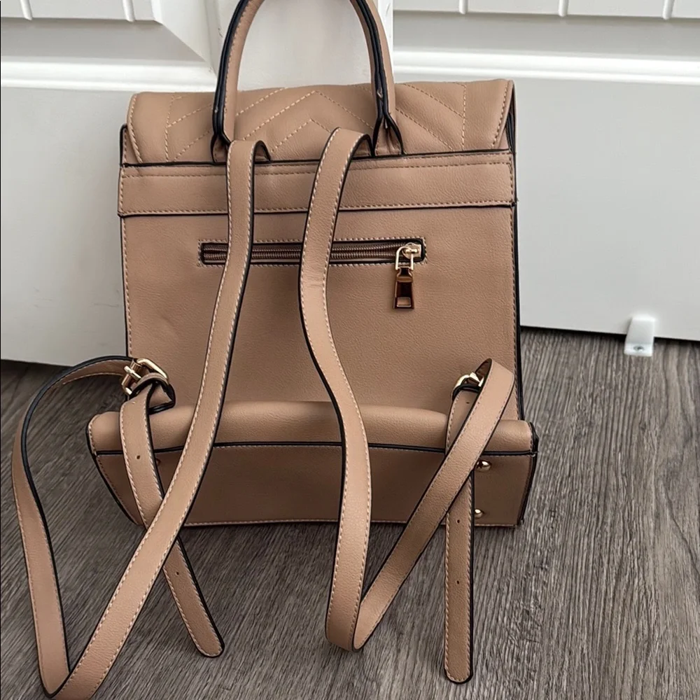 N/A this stylish